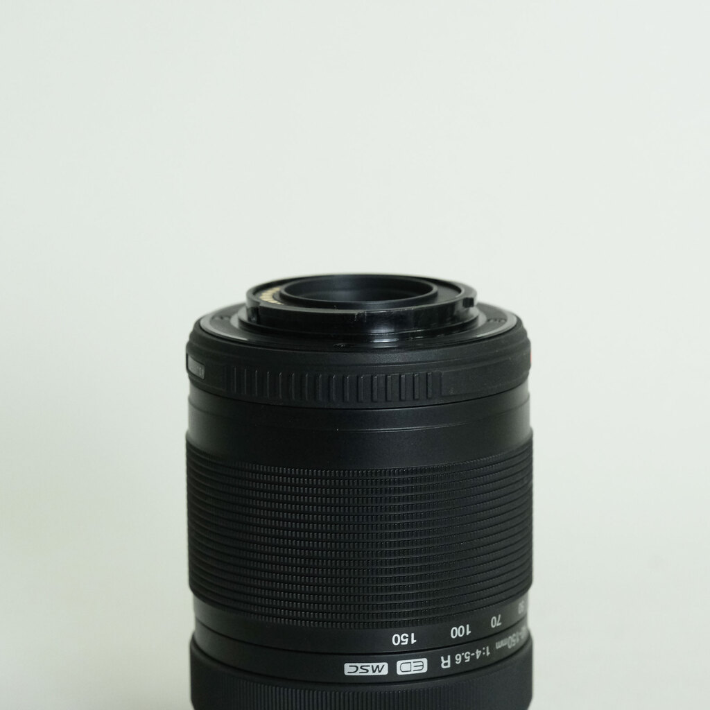 OLYMPUS M.ZUIKO DIGITAL ED 40-150mm F4.0-5.6 R OLYMPUS M.ZUIKO DIGITAL ED 40-150mm F4.0-5.6 R