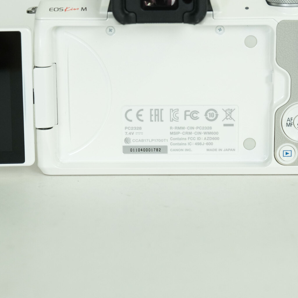 Canon EOS Kiss M