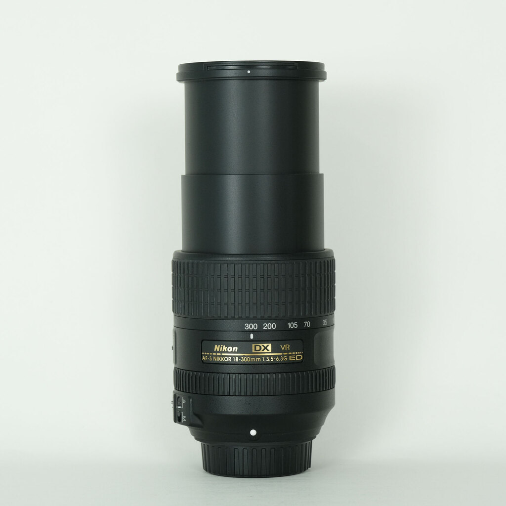 Nikon AF-S DX NIKKOR 18-300mm f/3.5-6.3G ED VR