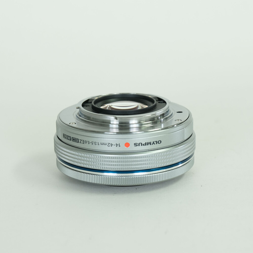 OLYMPUS M.ZUIKO DIGITAL ED 14-42mm F3.5-5.6 EZ シルバー