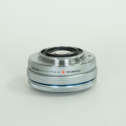 OLYMPUS M.ZUIKO DIGITAL ED 14-42mm F3.5-5.6 EZ シルバー