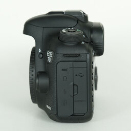 Canon EOS 7D Mark II Canon EOS 7D Mark II