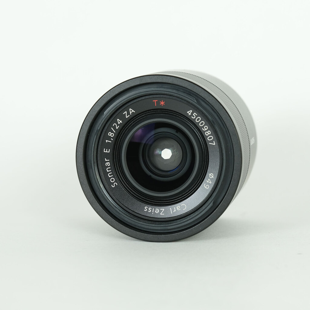 SONY Sonnar T* E 24mm F1.8 ZA SEL24F18Z