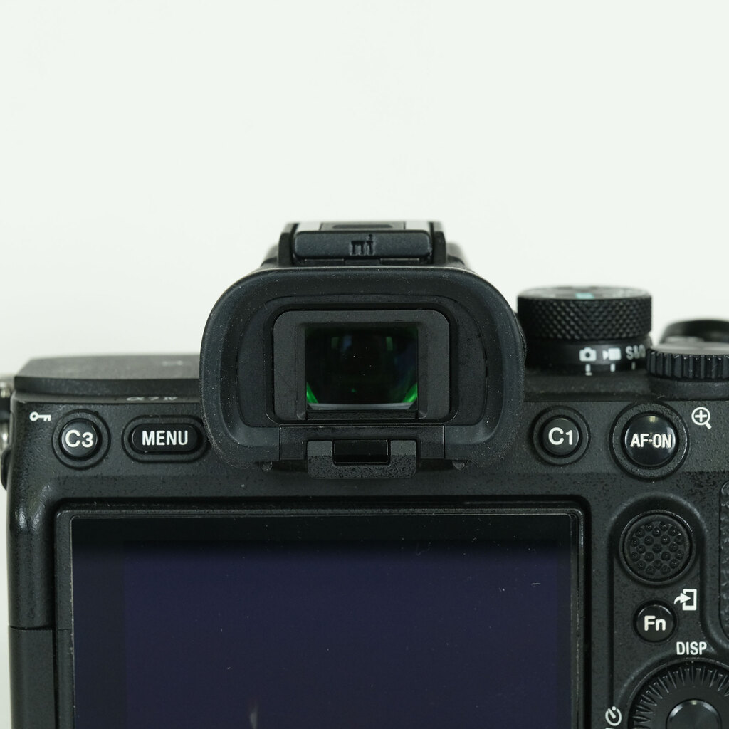 SONY α7 IV(ILCE-7M4) SONY α7 IV(ILCE-7M4)