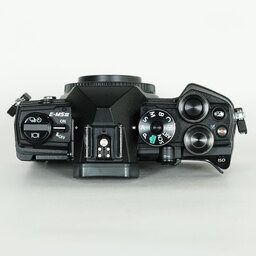 OLYMPUS OM-D E-M5 Mark III