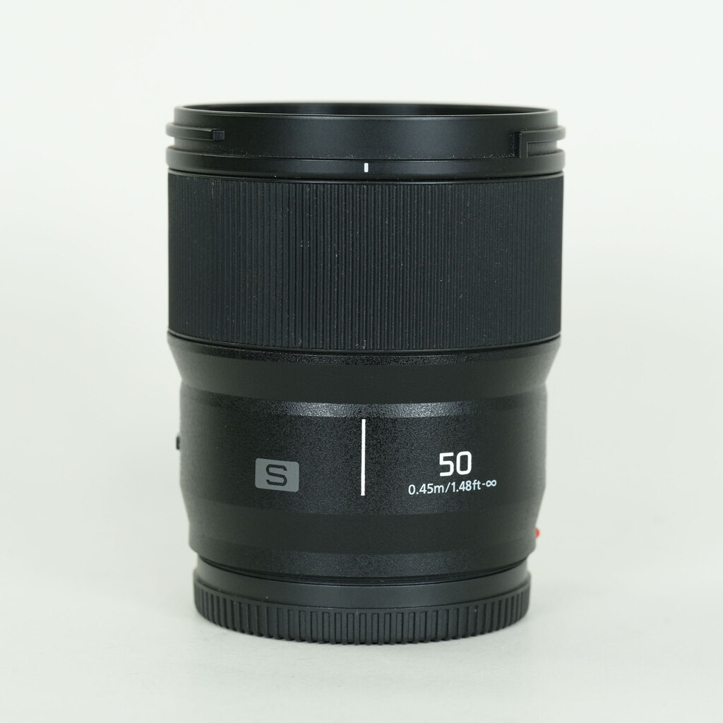 Panasonic LUMIX S 50mm F1.8 Panasonic LUMIX S 50mm F1.8