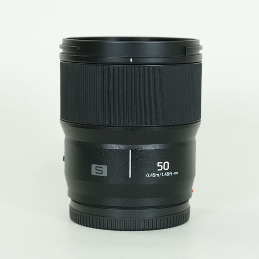 Panasonic LUMIX S 50mm F1.8 Panasonic LUMIX S 50mm F1.8