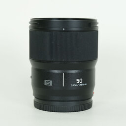 Panasonic LUMIX S 50mm F1.8 Panasonic LUMIX S 50mm F1.8