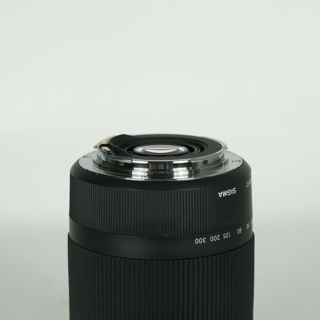 SIGMA 18-300mm F3.5-6.3 DC MACRO OS HSM｜Contemporary [キヤノンEF用]