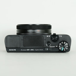 SONY Cyber-shot DSC-RX100M7