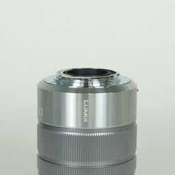 Panasonic LUMIX G VARIO 45-150mm / F4.0-5.6 ASPH. / MEGA O.I.S. Panasonic LUMIX G VARIO 45-150mm / F4.0-5.6 ASPH. / MEGA O.I.S.