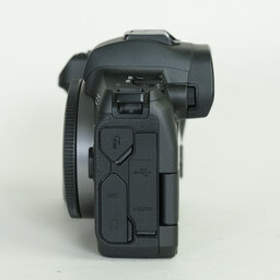 Canon EOS R