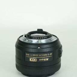 Nikon AF-S DX NIKKOR 35mm f/1.8G