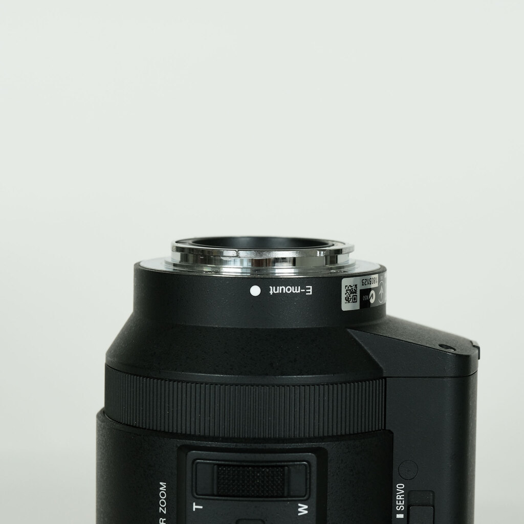 SONY E PZ 18-200mm F3.5-6.3 OSS SELP18200