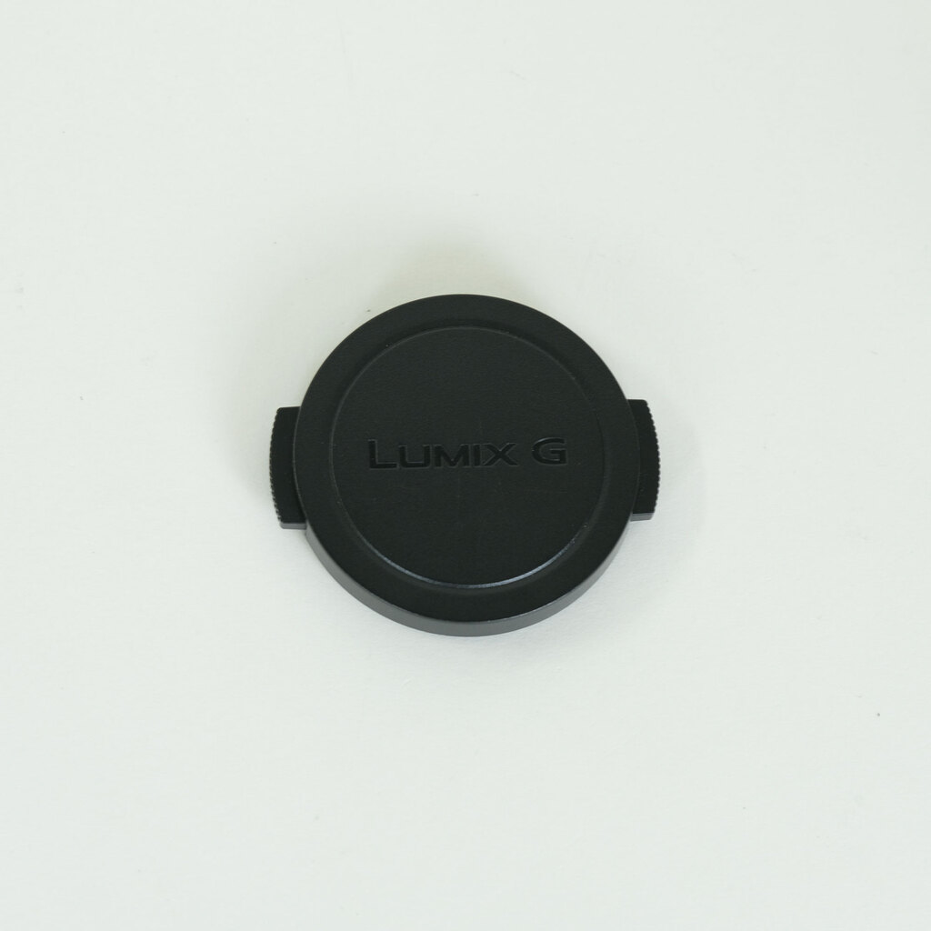 Panasonic LUMIX G MACRO 30mm F2.8 ASPH. MEGA O.I.S.