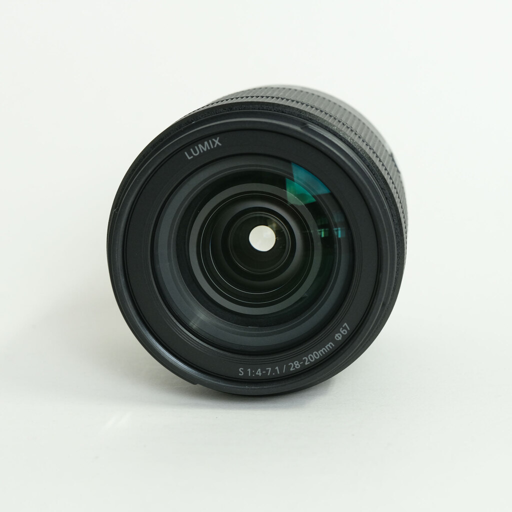 Panasonic LUMIX S 28-200mm F4-7.1 MACRO O.I.S.