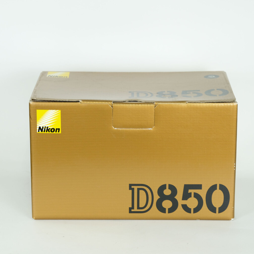 Nikon D850