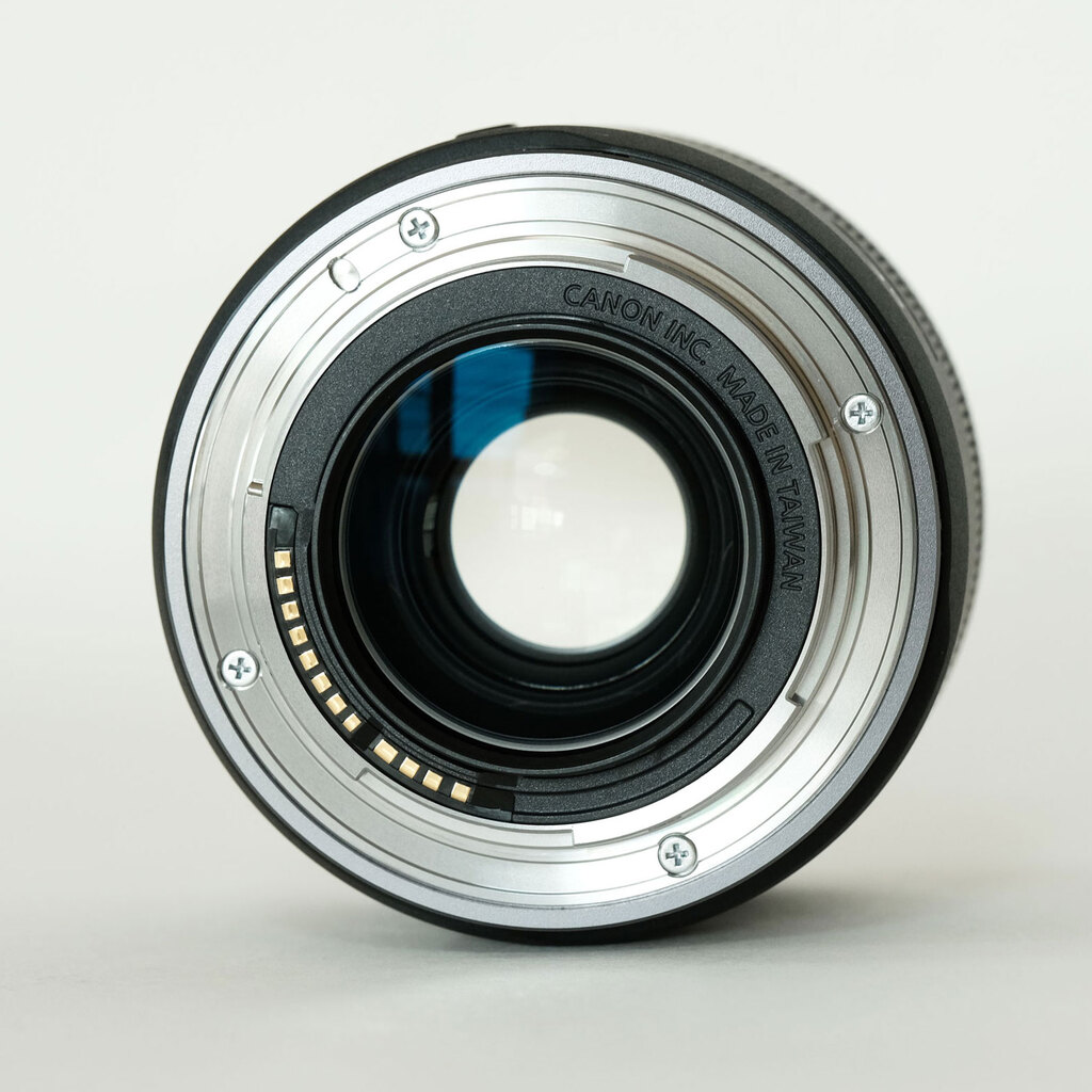 Canon RF35mm F1.8 MACRO IS STM