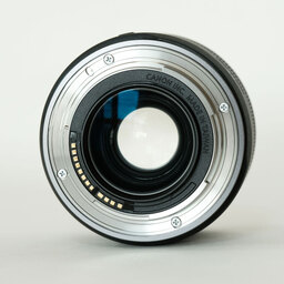 Canon RF35mm F1.8 MACRO IS STM