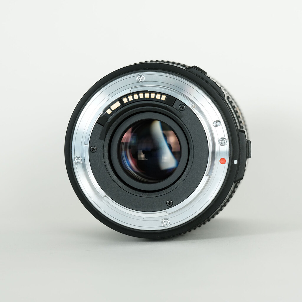 SIGMA 8-16mm F4.5-5.6DC HSM (キヤノンEF用)