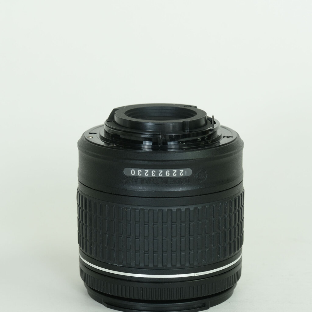 Nikon AF-P DX NIKKOR 18-55mm F3.5-5.6G VR Nikon AF-P DX NIKKOR 18-55mm F3.5-5.6G VR