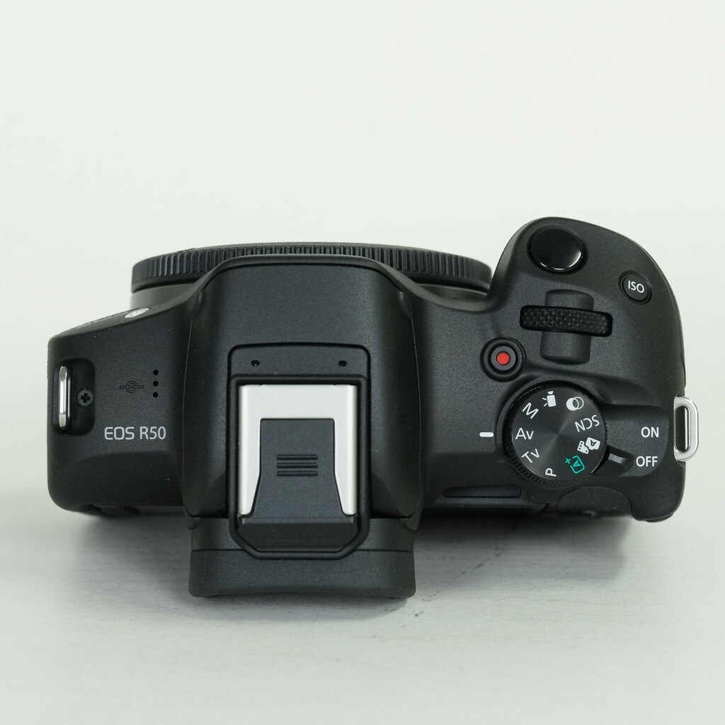 Canon EOS R50