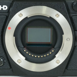 OLYMPUS OM-D E-M5 Mark II