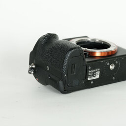 SONY α7 II（ILCE-7M2）