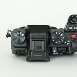 Panasonic LUMIX DC-S5