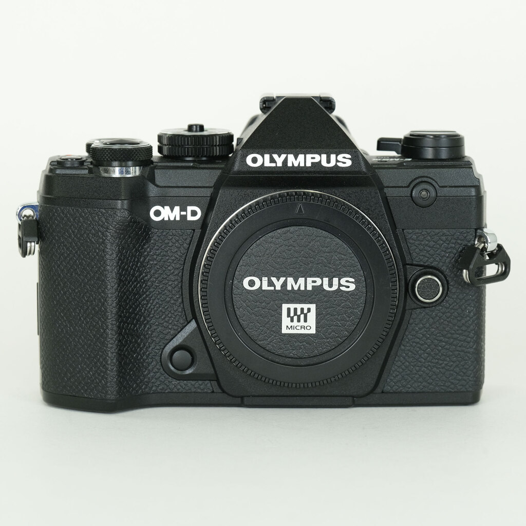 OLYMPUS OM-D E-M5 Mark III OLYMPUS OM-D E-M5 Mark III