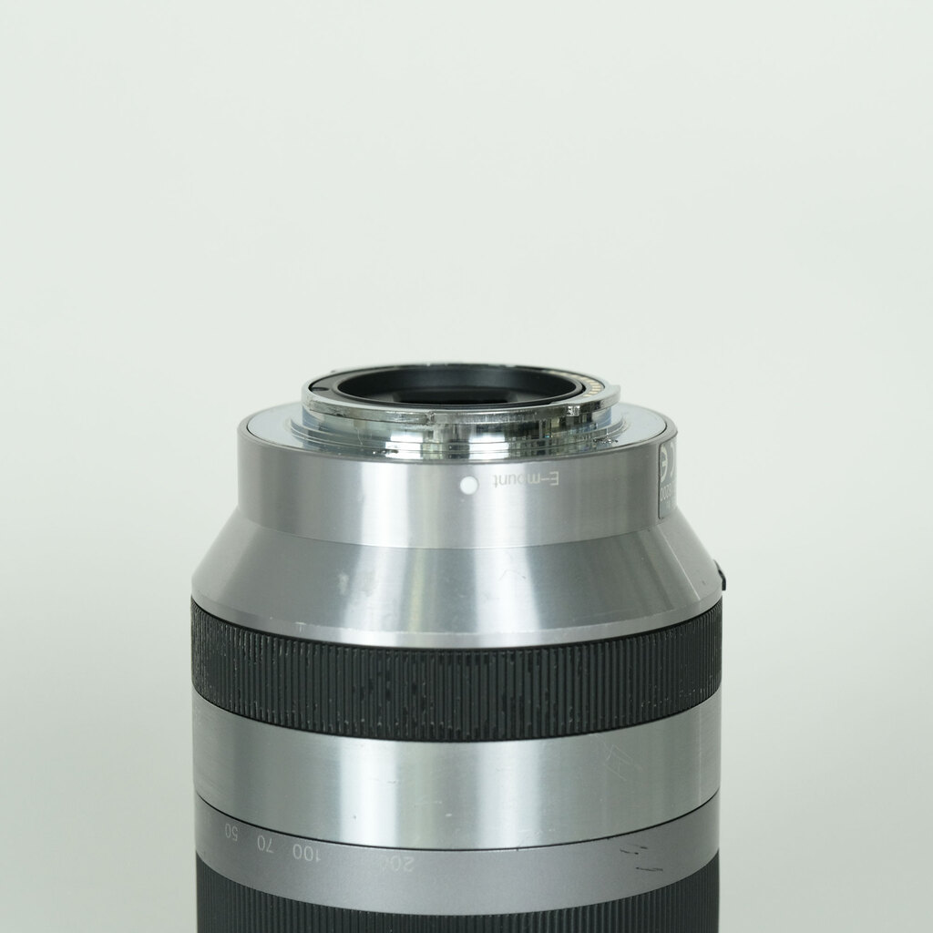 SONY E18-200mm F3.5-6.3 OSS SEL18200の出品 | ONE SCENE（ワンシーン）
