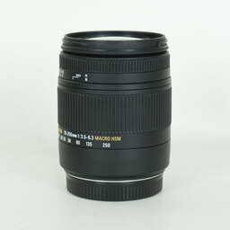SIGMA 18-250mm F3.5-6.3 DC MACRO OS HSM (キヤノンEF用) SIGMA 18-250mm F3.5-6.3 DC MACRO OS HSM (キヤノンEF用)