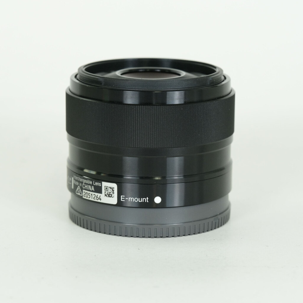 SONY E 35mm F1.8 OSS SEL35F18