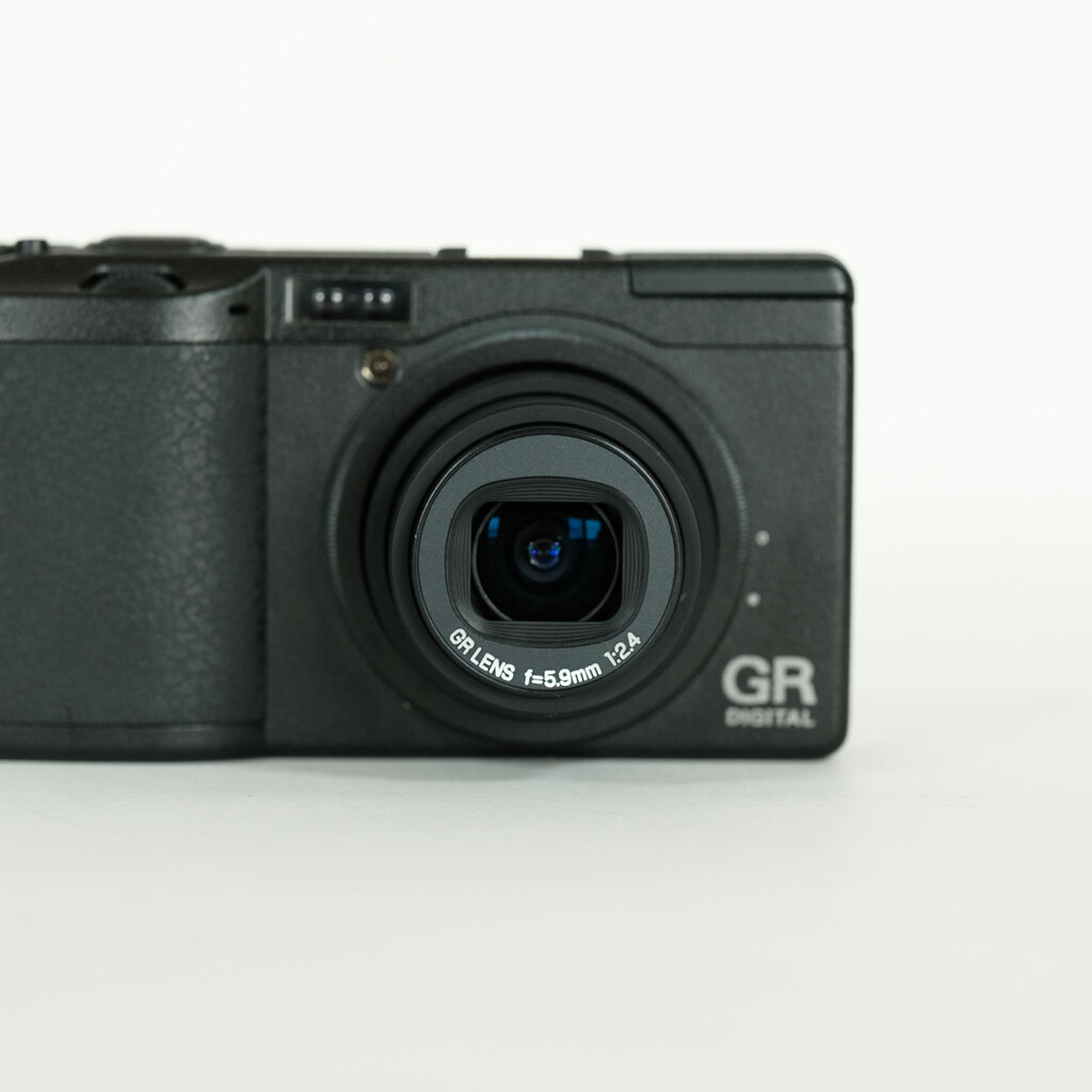 RICOH GR