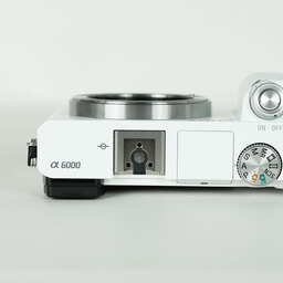 SONY α6000（ILCE-6000）