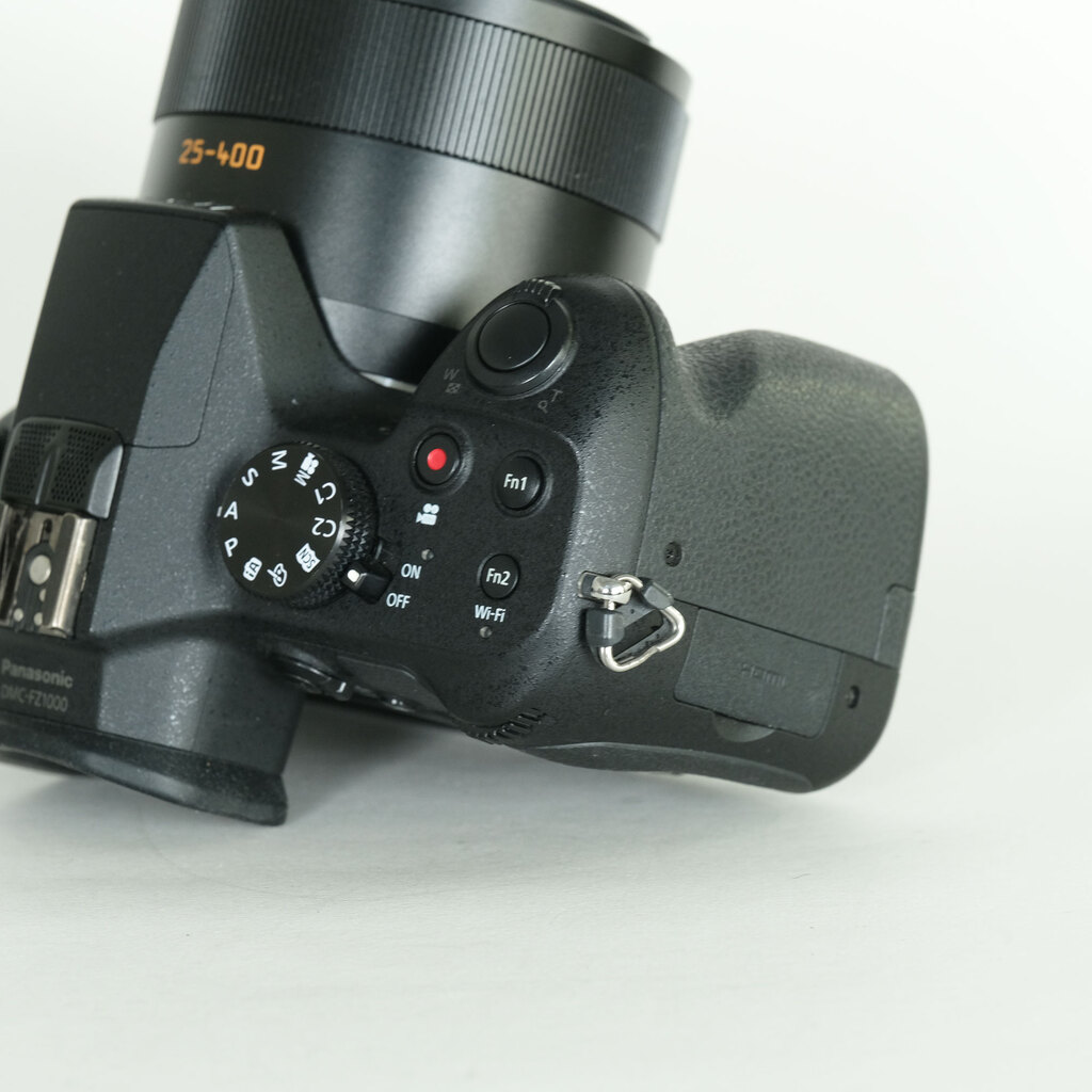 Panasonic LUMIX DMC-FZ1000