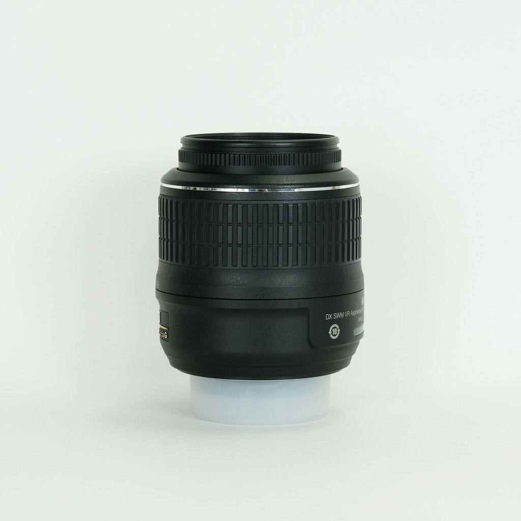 Nikon AF-S DX NIKKOR 18-55mm F3.5-5.6 G VR Nikon AF-S DX NIKKOR 18-55mm F3.5-5.6 G VR