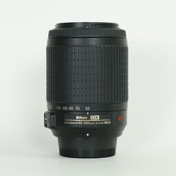 Nikon AF-S DX VR Zoom-Nikkor 55-200mm F4-5.6G IF-ED Nikon AF-S DX VR Zoom-Nikkor 55-200mm F4-5.6G IF-ED
