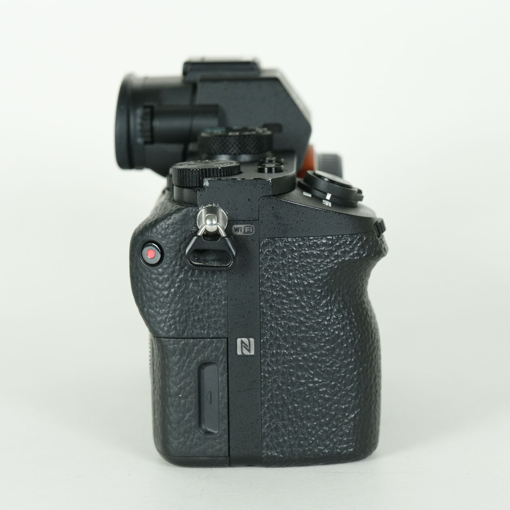SONY α7 II(ILCE-7M2) SONY α7 II(ILCE-7M2)