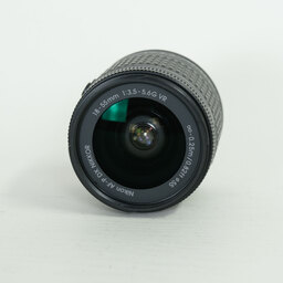 Nikon AF-P DX NIKKOR 18-55mm F3.5-5.6G VR
