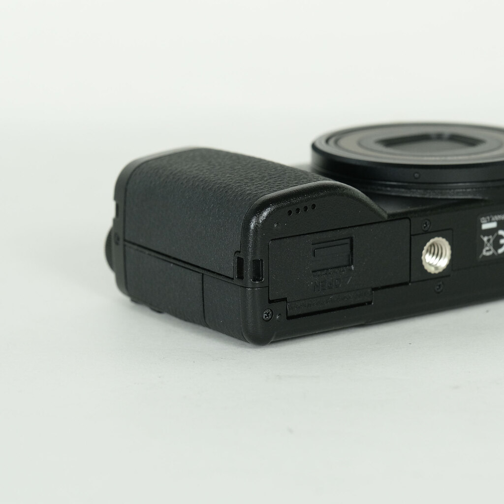 RICOH GR IVの出品 | ONE SCENE（ワンシーン）