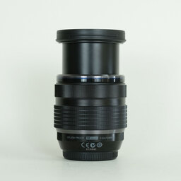 OLYMPUS M.ZUIKO DIGITAL ED 12-40mm F2.8 PRO OLYMPUS M.ZUIKO DIGITAL ED 12-40mm F2.8 PRO