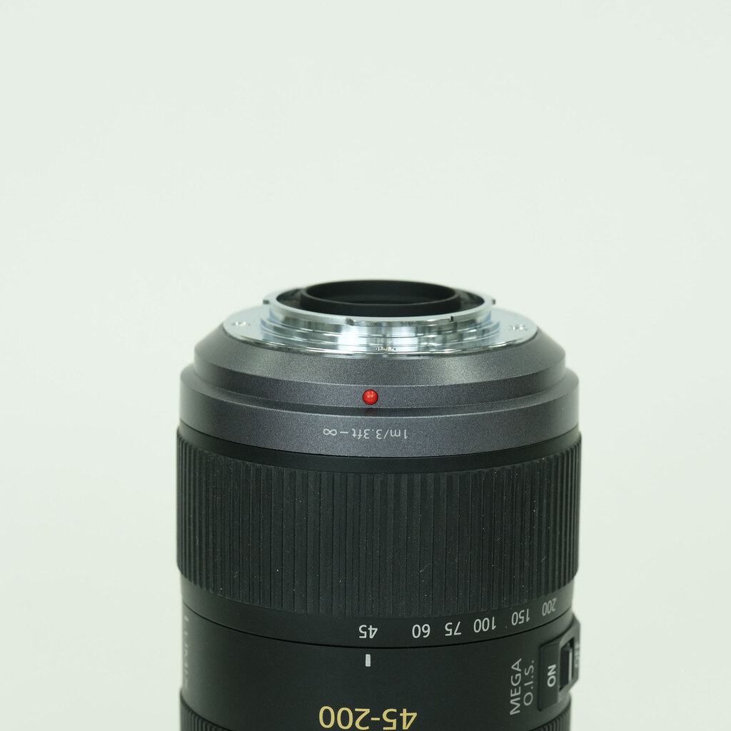 Panasonic LUMIX G VARIO 45-200mm F4.0-F5.6 MEGA O.I.S. H-FS045200 Panasonic LUMIX G VARIO 45-200mm F4.0-F5.6 MEGA O.I.S. H-FS045200