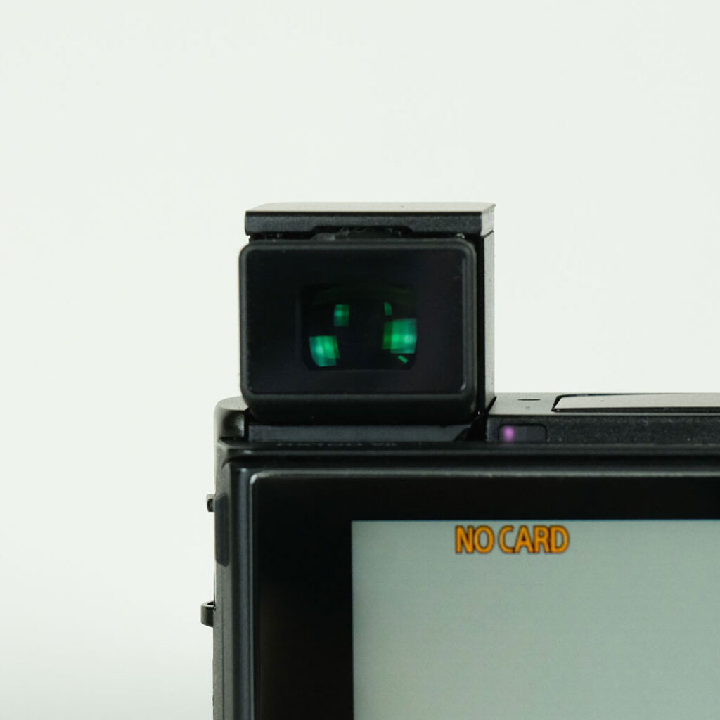 SONY Cyber-shot DSC-RX100M7