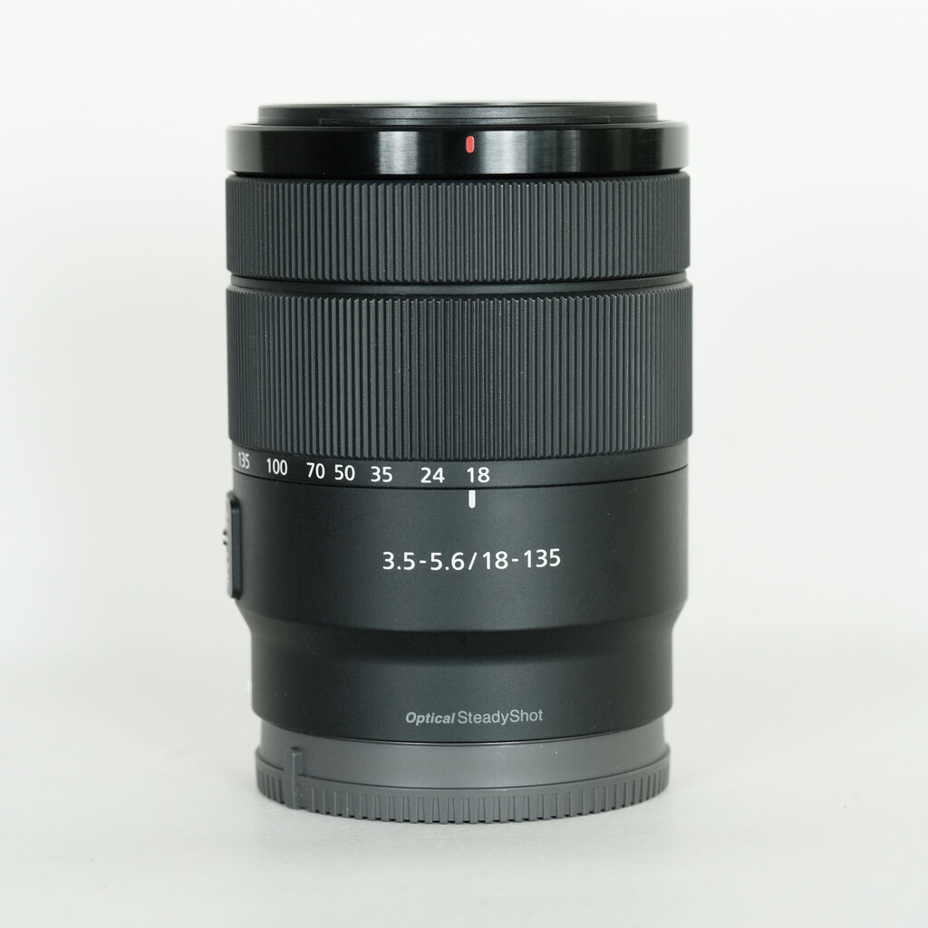 SONY E 18-135mm F3.5-5.6 OSS SEL18135