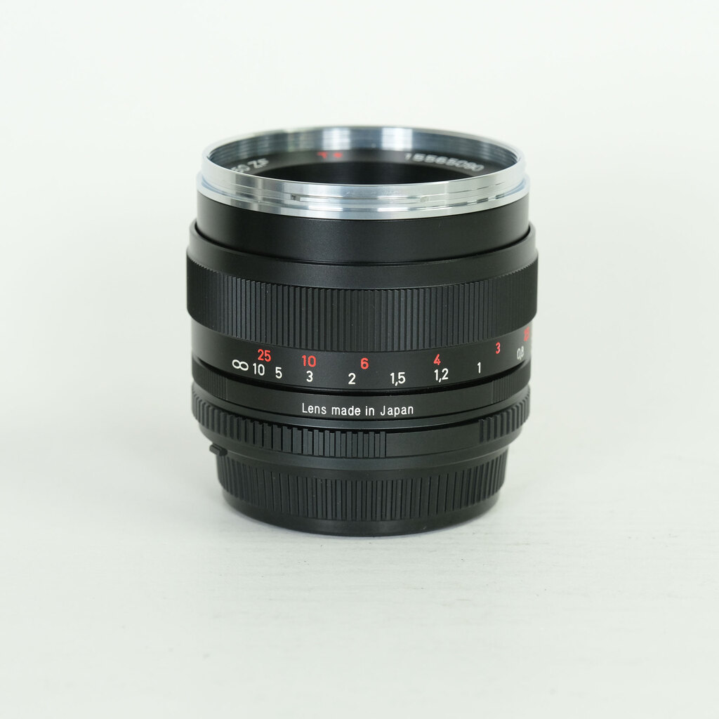 Carl Zeiss Planar T* 50mm F1.4 ZF [ニコンF用]