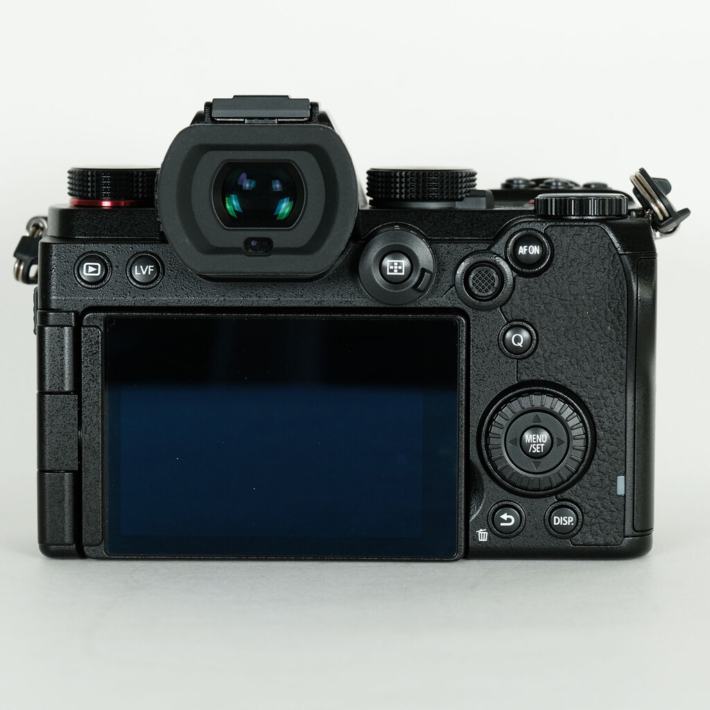 Panasonic LUMIX DC-S5