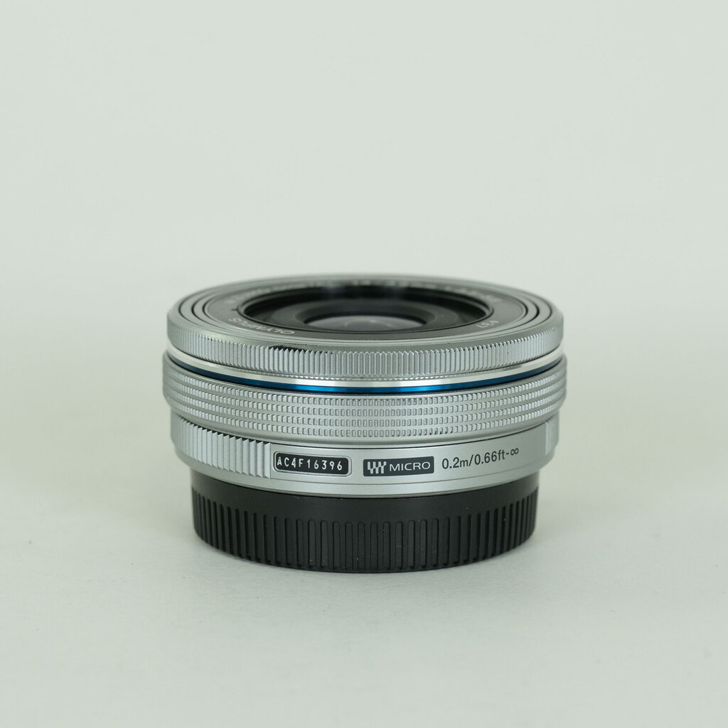 OLYMPUS M.ZUIKO DIGITAL ED 14-42mm F3.5-5.6 EZ シルバー