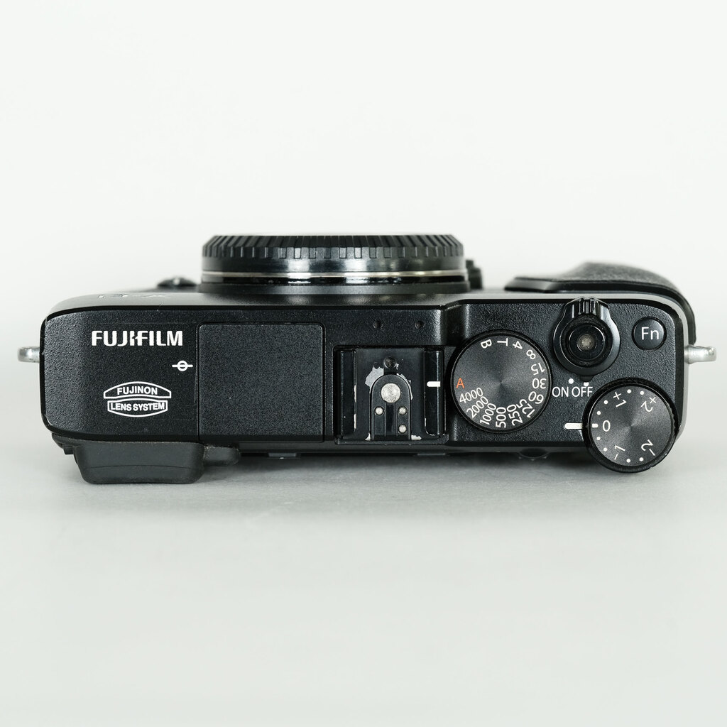 FUJIFILM X-E1 ブラック