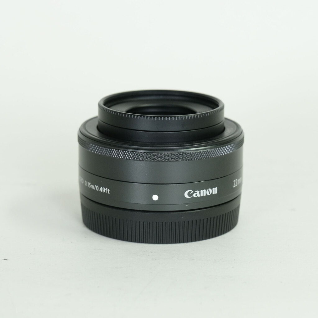 Canon EF-M22mm F2 STM